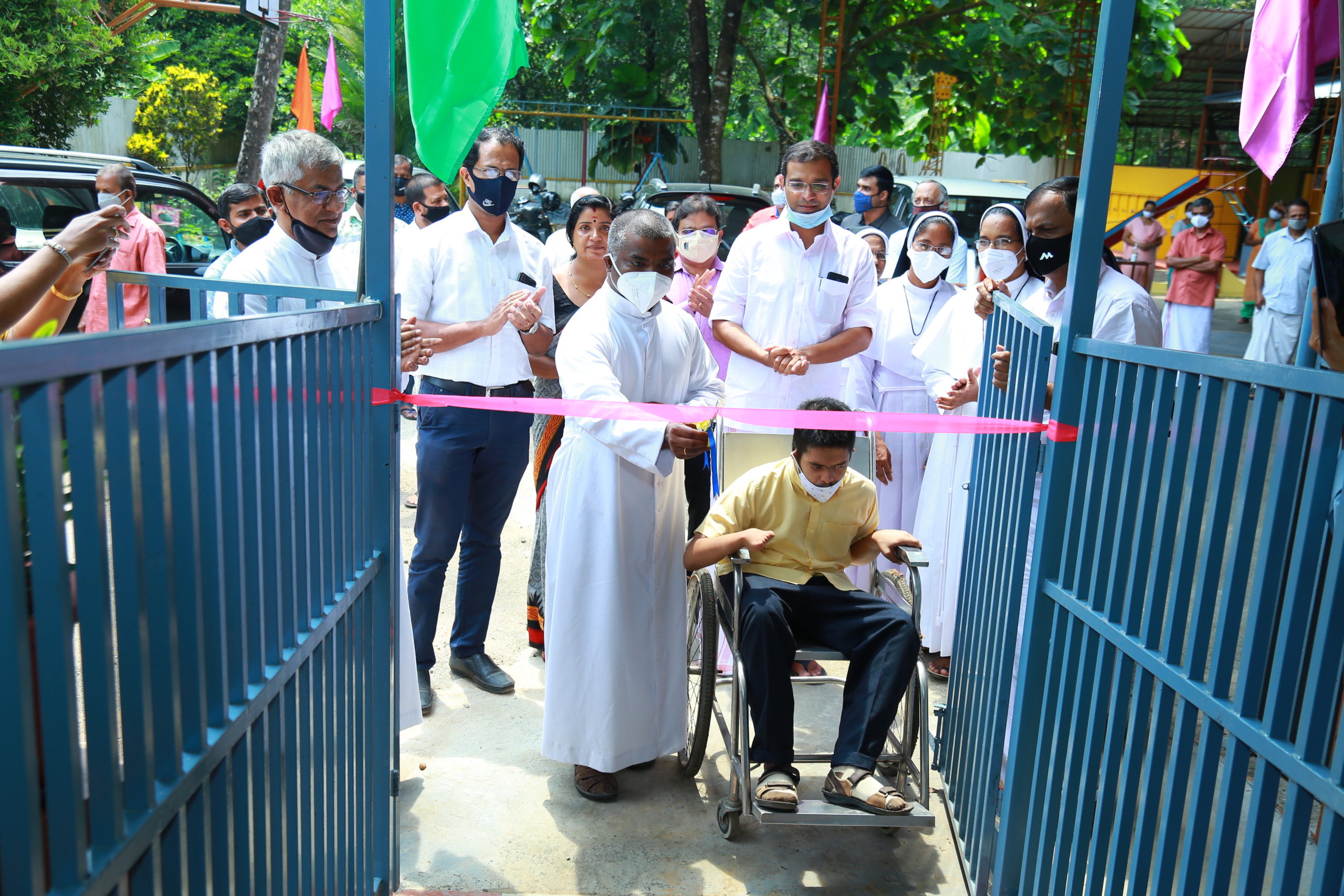 Einweihung einer neuen Rampe für die Alphonsa Sadhan School