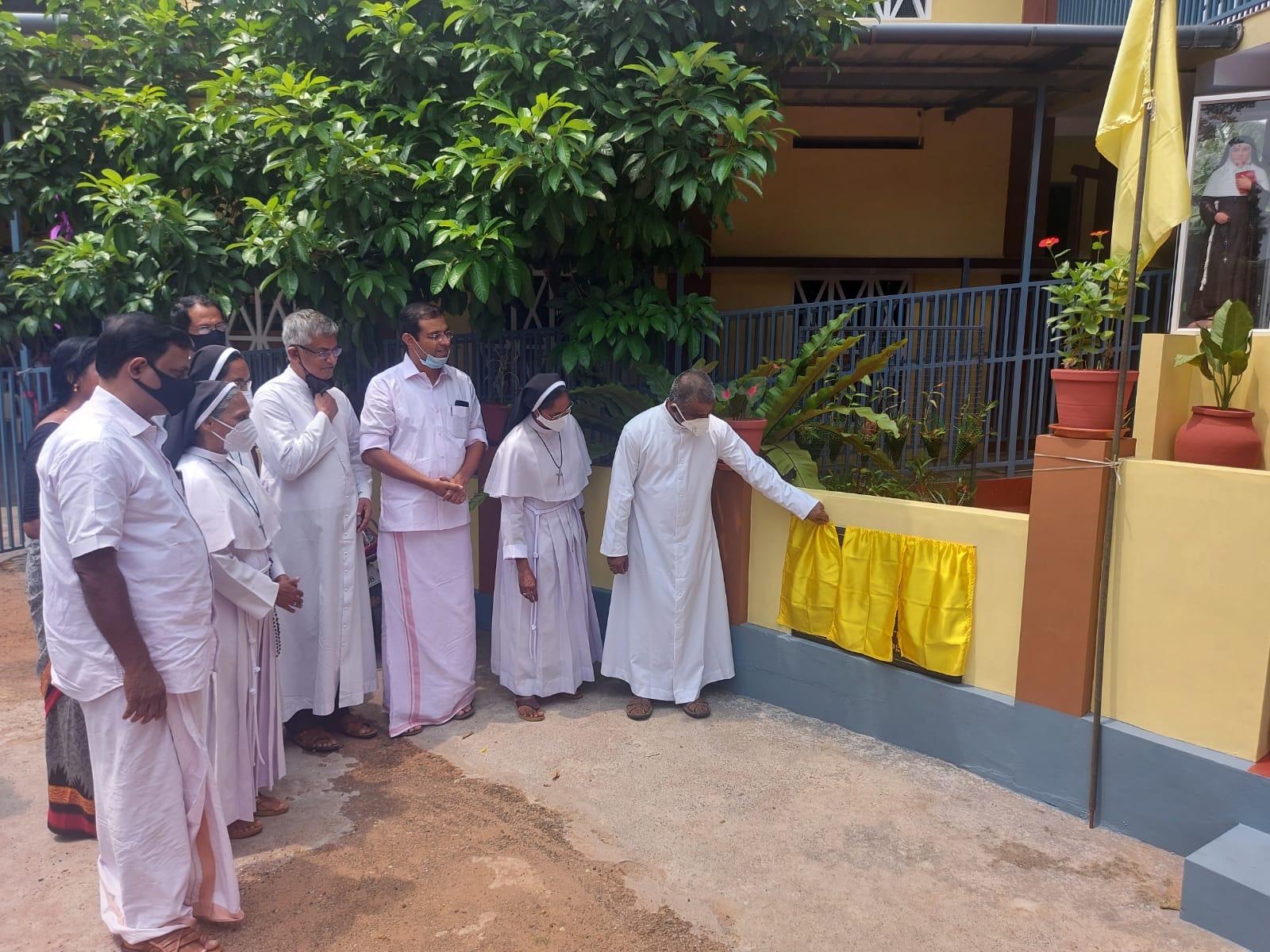 Einweihung einer neuen Rampe für die Alphonsa Sadhan School