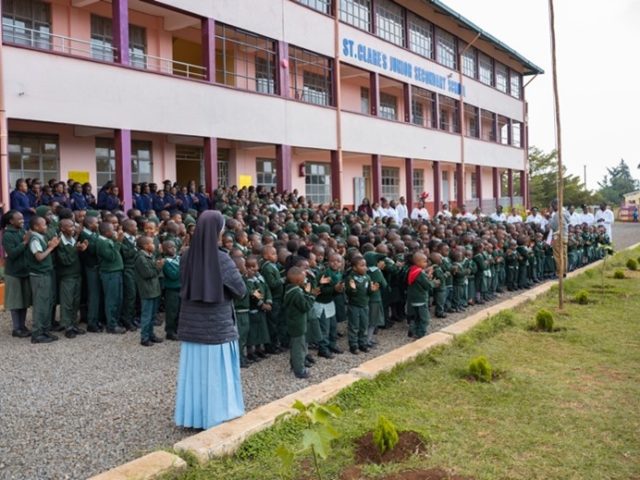 Mit der Kinderstiftung "Hoffnungsstrahl" in Kenia